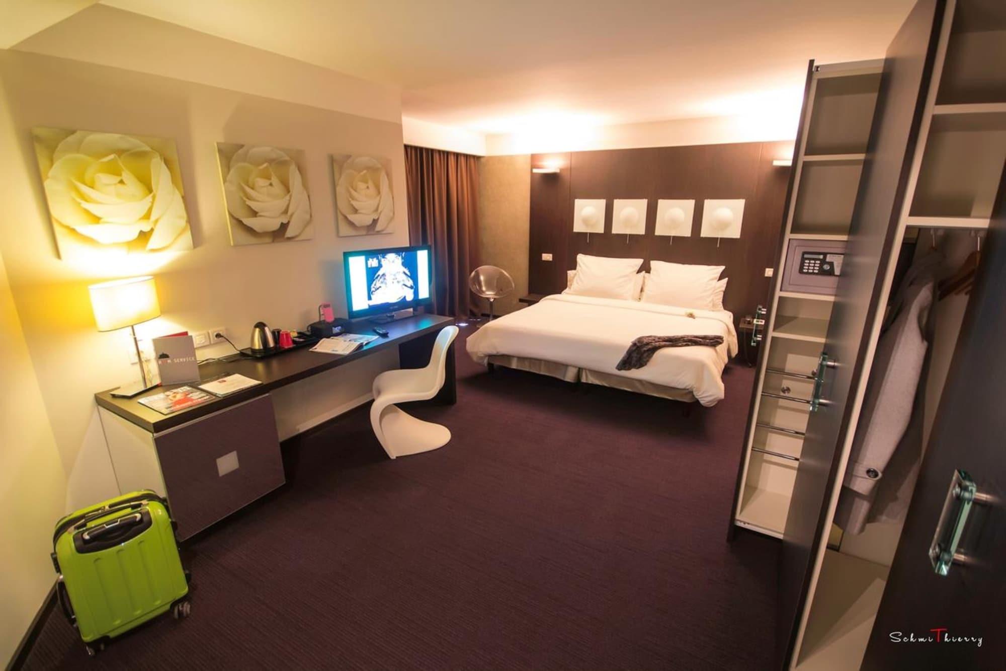 Le Rex Hotel Tarbes Zewnętrze zdjęcie