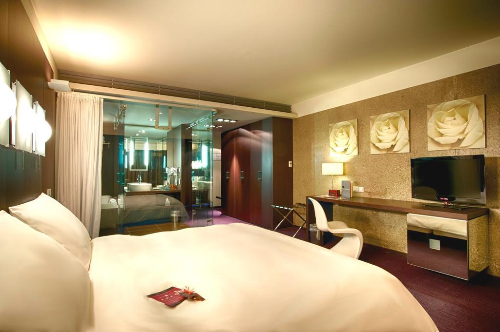 Le Rex Hotel Tarbes Zewnętrze zdjęcie