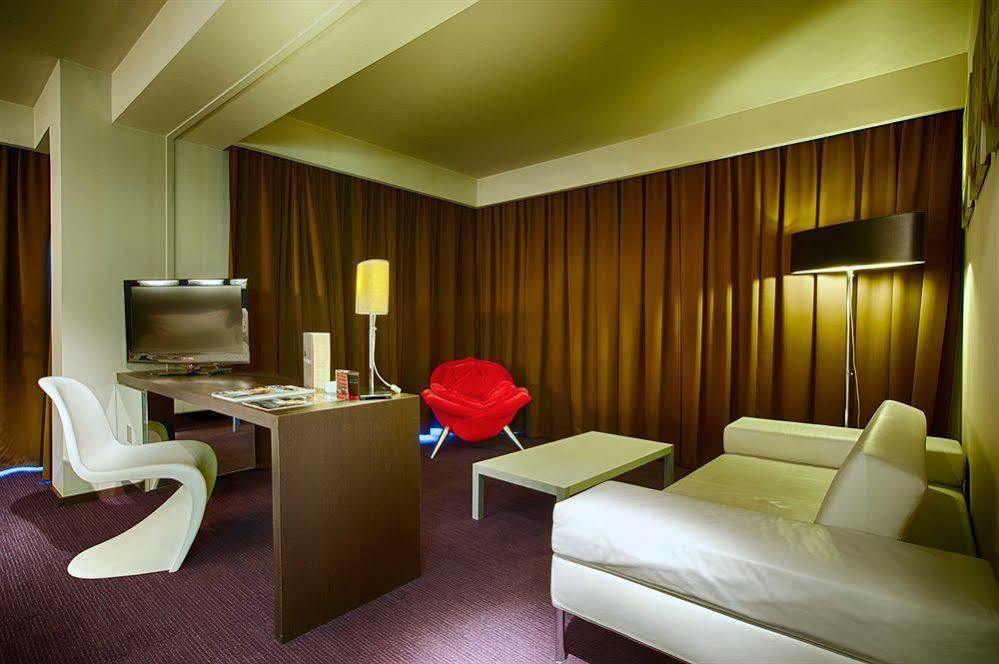 Le Rex Hotel Tarbes Zewnętrze zdjęcie